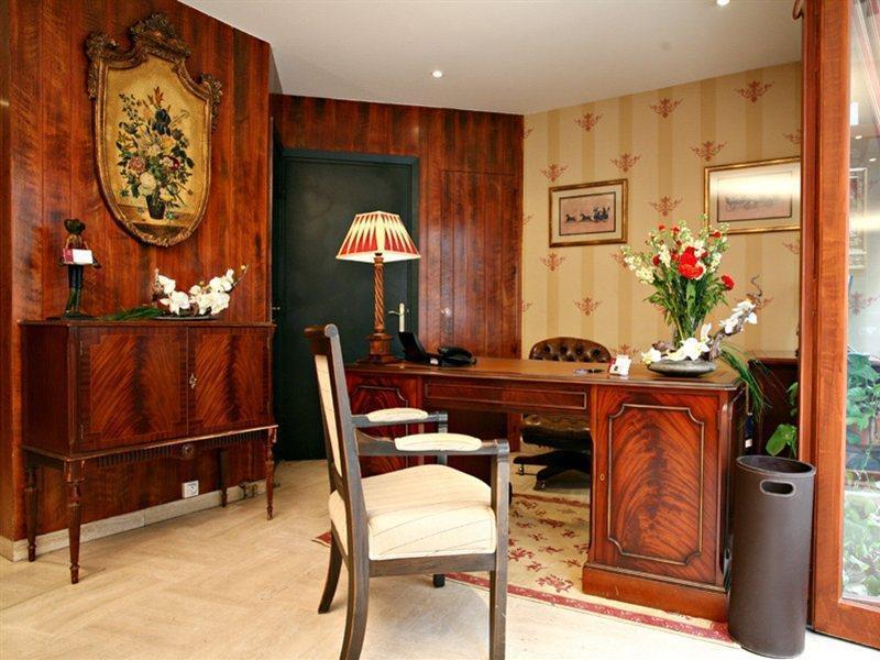 Des Ambassadeurs Parigi