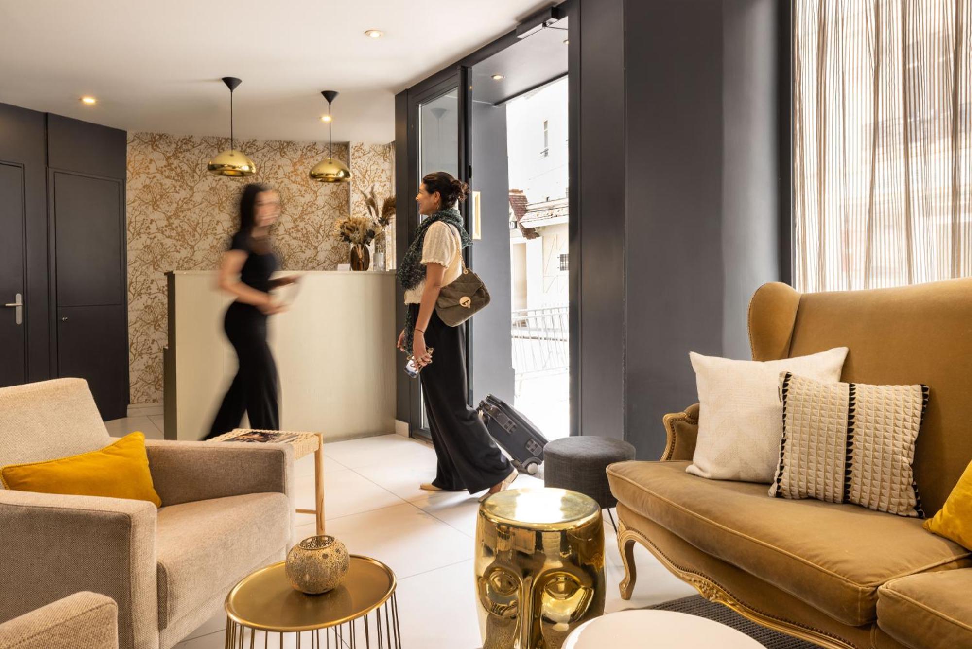 Des Ambassadeurs Hotel