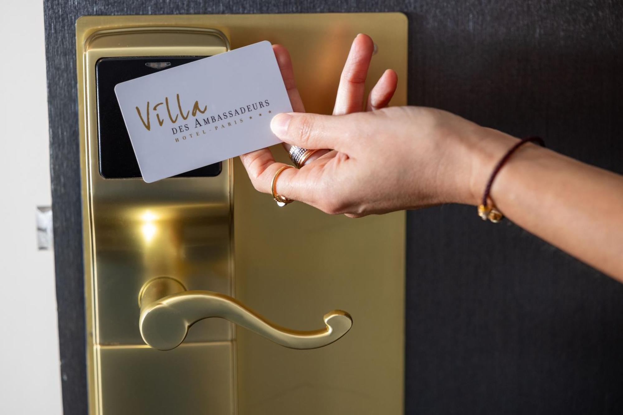 Des Ambassadeurs 3* Parigi